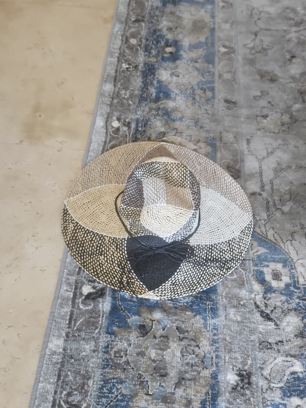Renee's NYC Accessories Wide Brim Straw Sun Hat in Black, White & Natural -